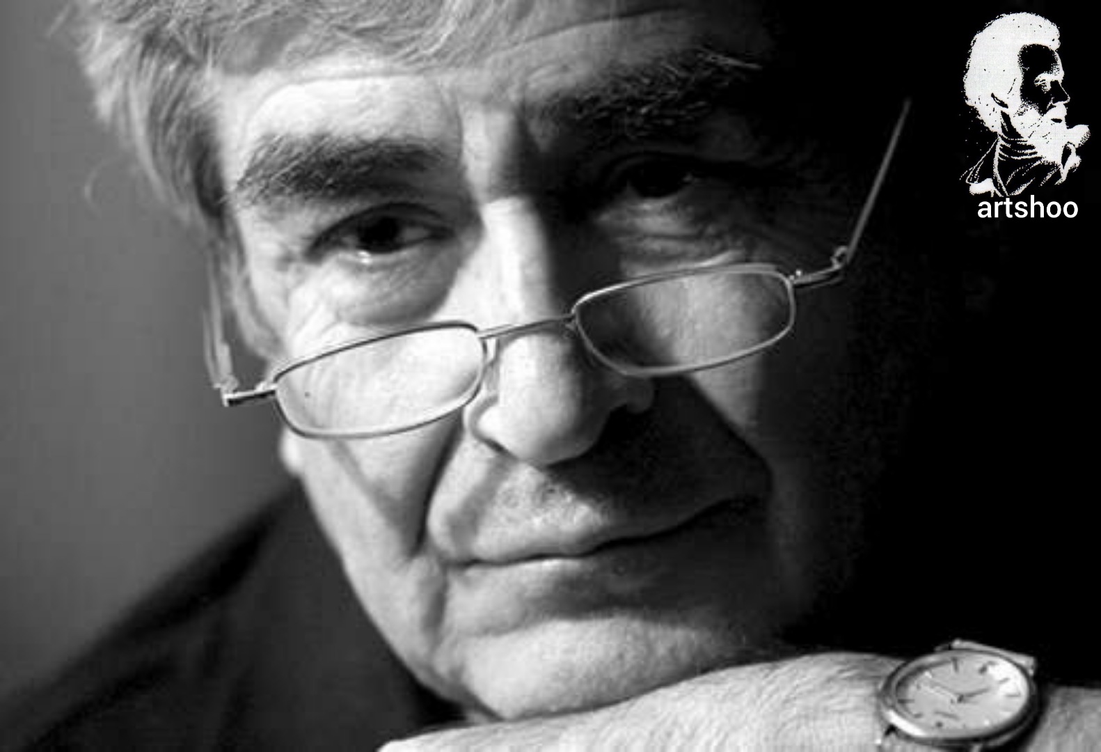 مدل پرتره سیاه قلم